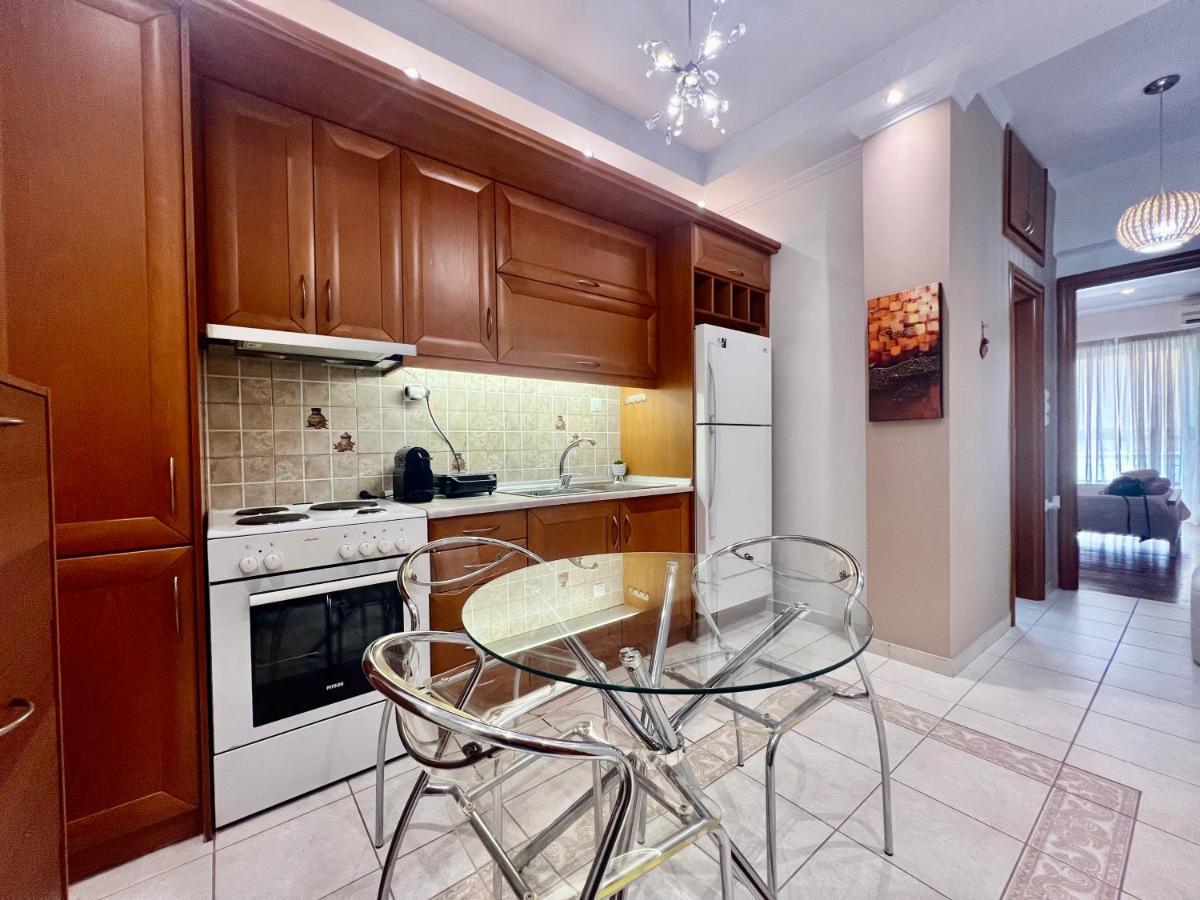 Ferienwohnung Elegant Downtown Retreat Kalamata Exterior foto